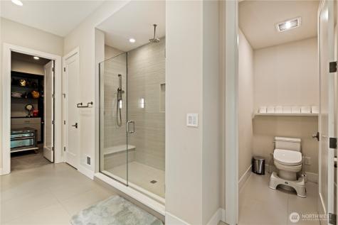 811 245th Place NE Sammamish WA 98074