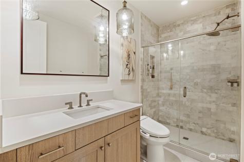 811 245th Place NE Sammamish WA 98074