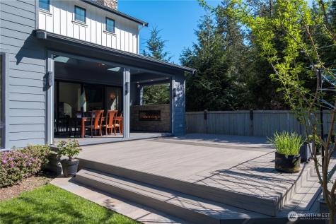 811 245th Place NE Sammamish WA 98074
