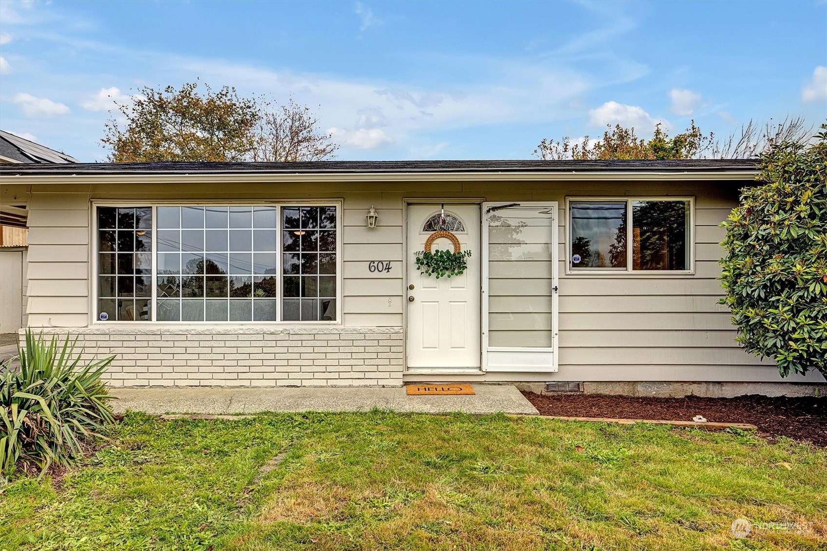 604 Nile Avenue NE Renton WA 98059