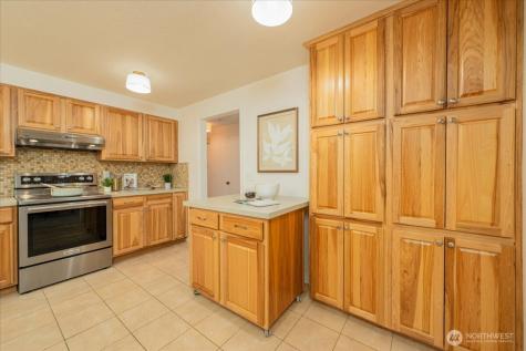 18015 56th Avenue W Lynnwood WA 98037