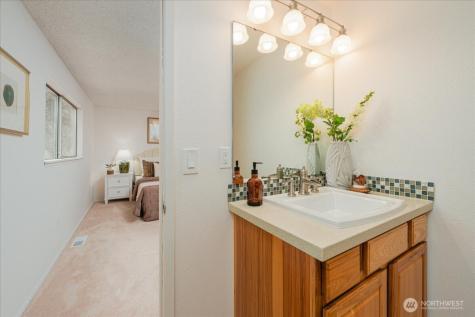 18015 56th Avenue W Lynnwood WA 98037