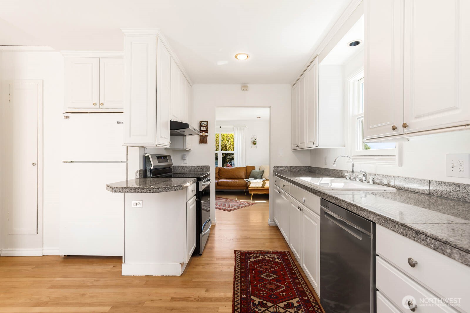 8633 36th Ave SW Seattle WA 98126