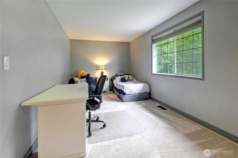 4914 Dover Street Everett WA 98203