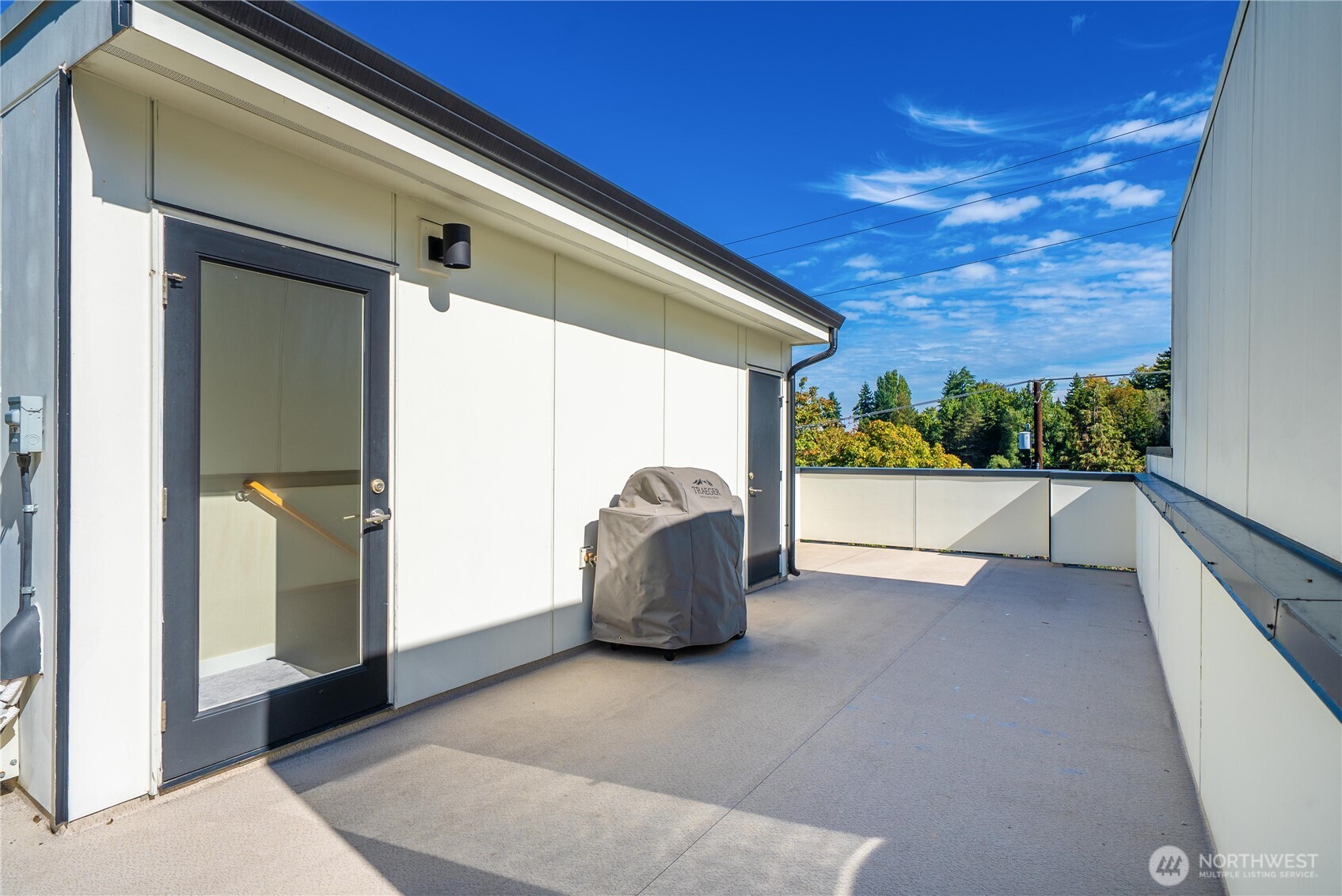 2833 3rd Avenue W Seattle WA 98119