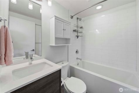 2833 3rd Avenue W Seattle WA 98119
