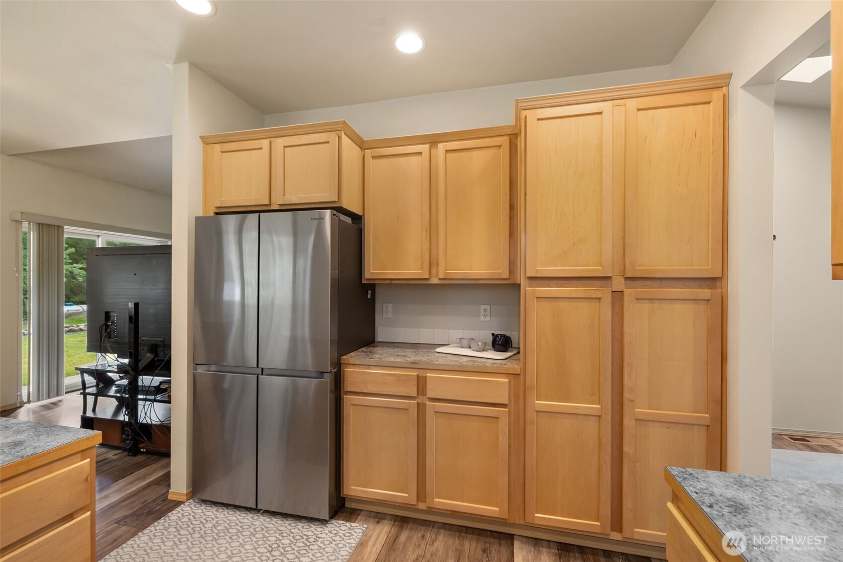 5056 SW Lake Helena Road Port Orchard WA 98367