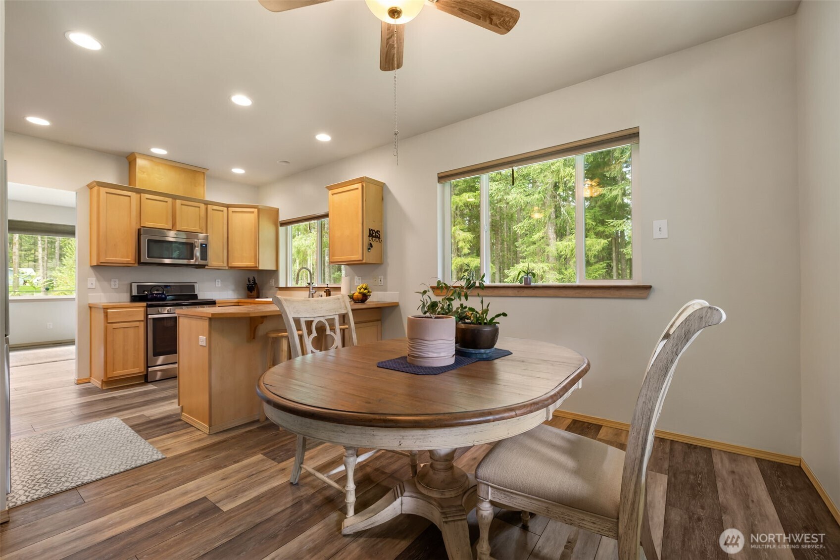 5056 SW Lake Helena Road Port Orchard WA 98367