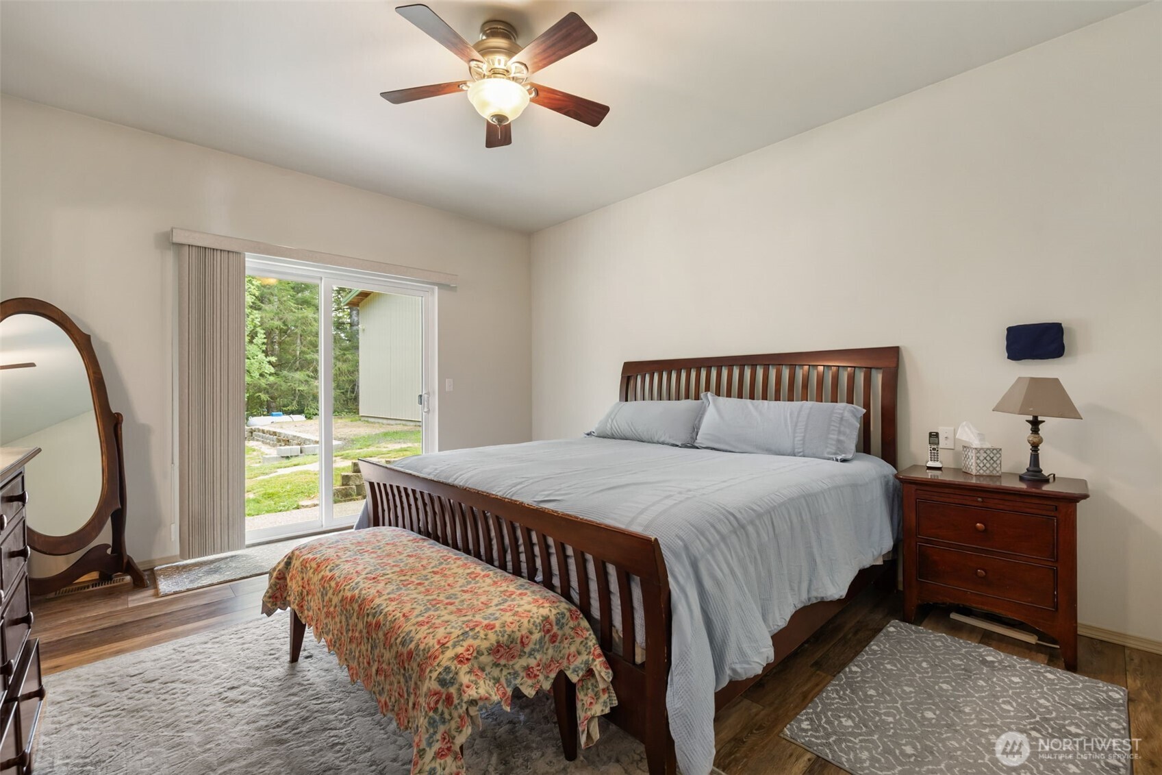5056 SW Lake Helena Road Port Orchard WA 98367