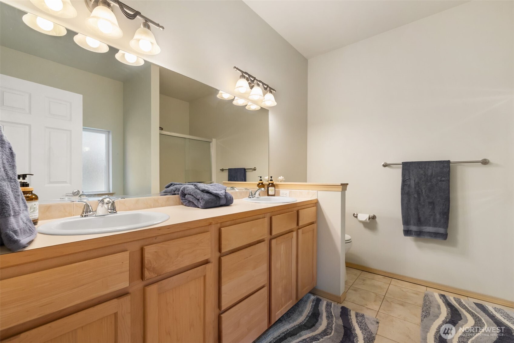 5056 SW Lake Helena Road Port Orchard WA 98367