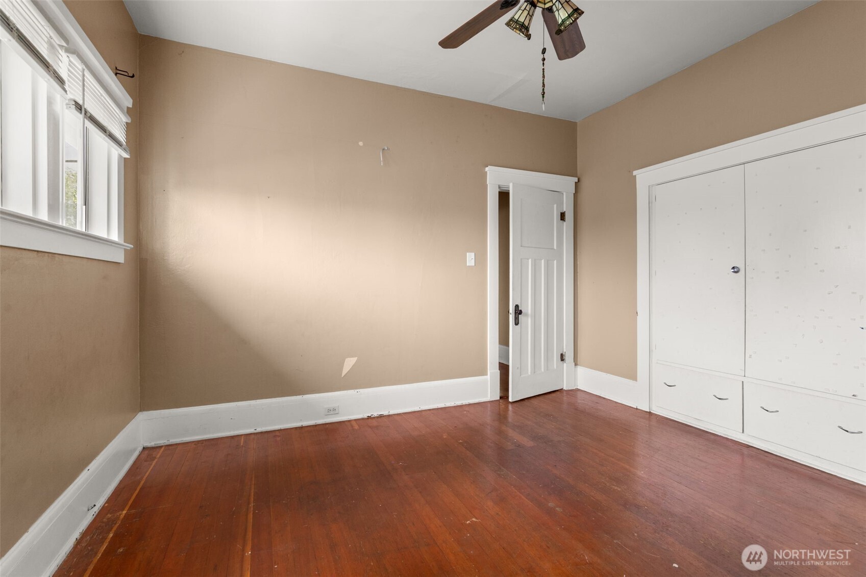 505 W Young Street Elma WA 98541