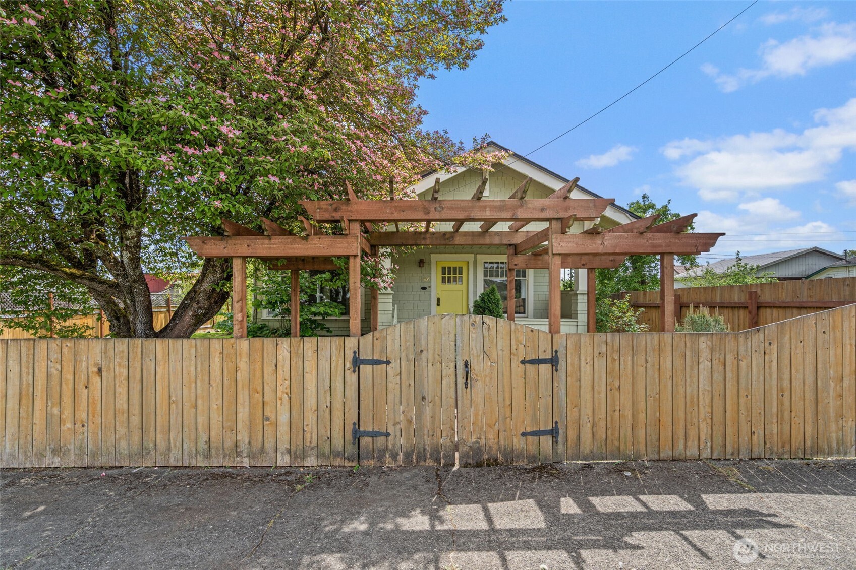 505 W Young Street Elma WA 98541