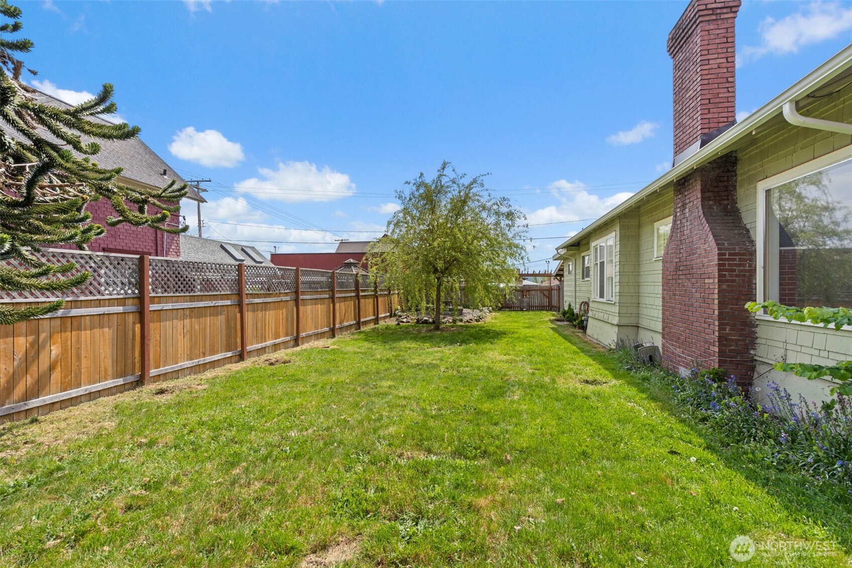 505 W Young Street Elma WA 98541
