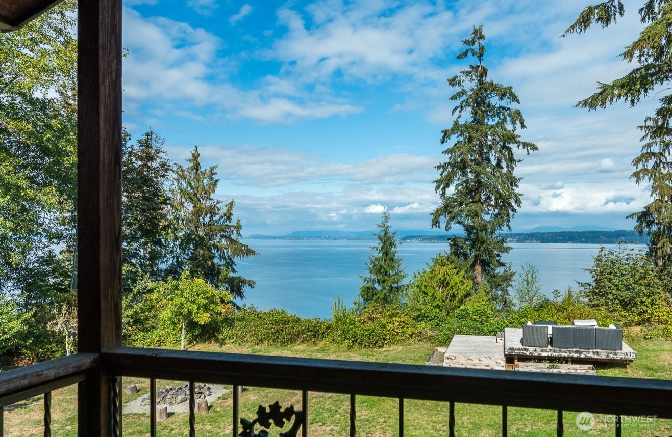 2681 S East Camano Drive Camano Island WA 98282