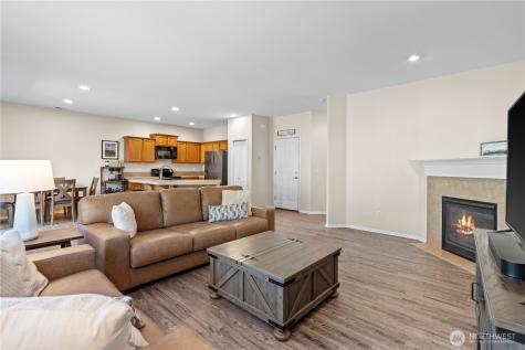 18318 73rd Avenue E Puyallup WA 98375