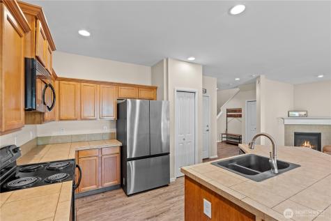18318 73rd Avenue E Puyallup WA 98375