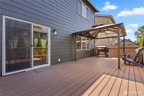 18318 73rd Avenue E Puyallup WA 98375