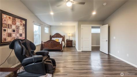 7338 83rd Drive NE Marysville WA 98270