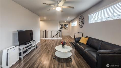 7338 83rd Drive NE Marysville WA 98270