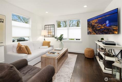 2009 E John Street Seattle WA 98112