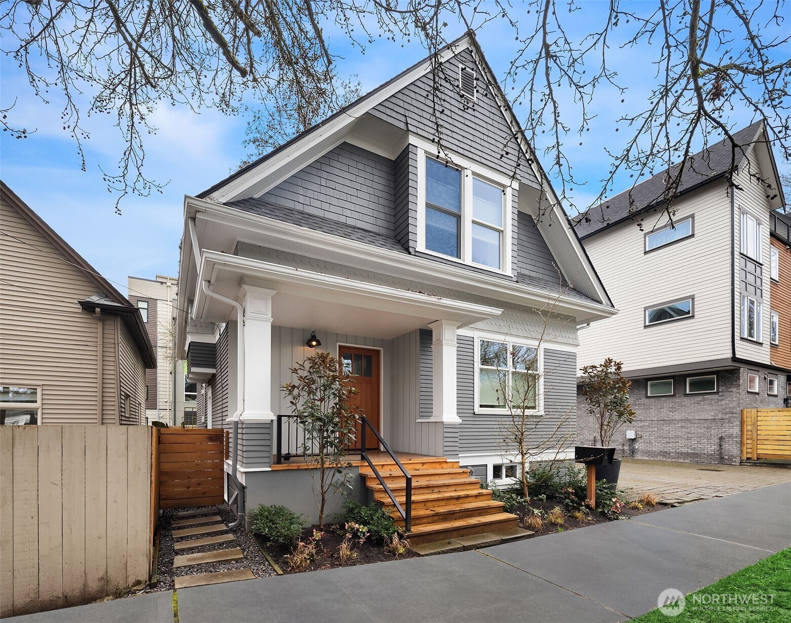 2009 E John Street Seattle WA 98112