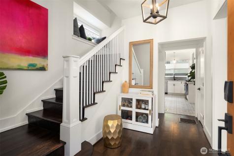 2009 E John Street Seattle WA 98112
