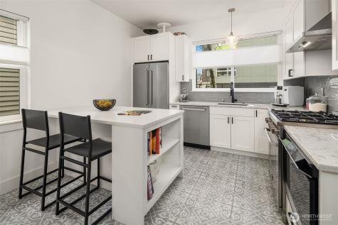 2009 E John Street Seattle WA 98112