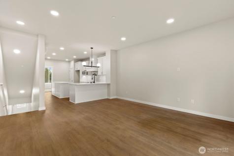 16823 Alder Way Lynnwood WA 98037