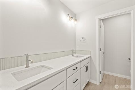 16823 Alder Way Lynnwood WA 98037