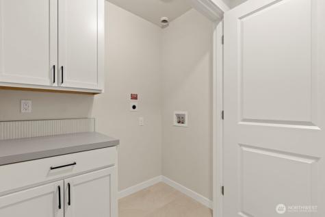 16823 Alder Way Lynnwood WA 98037