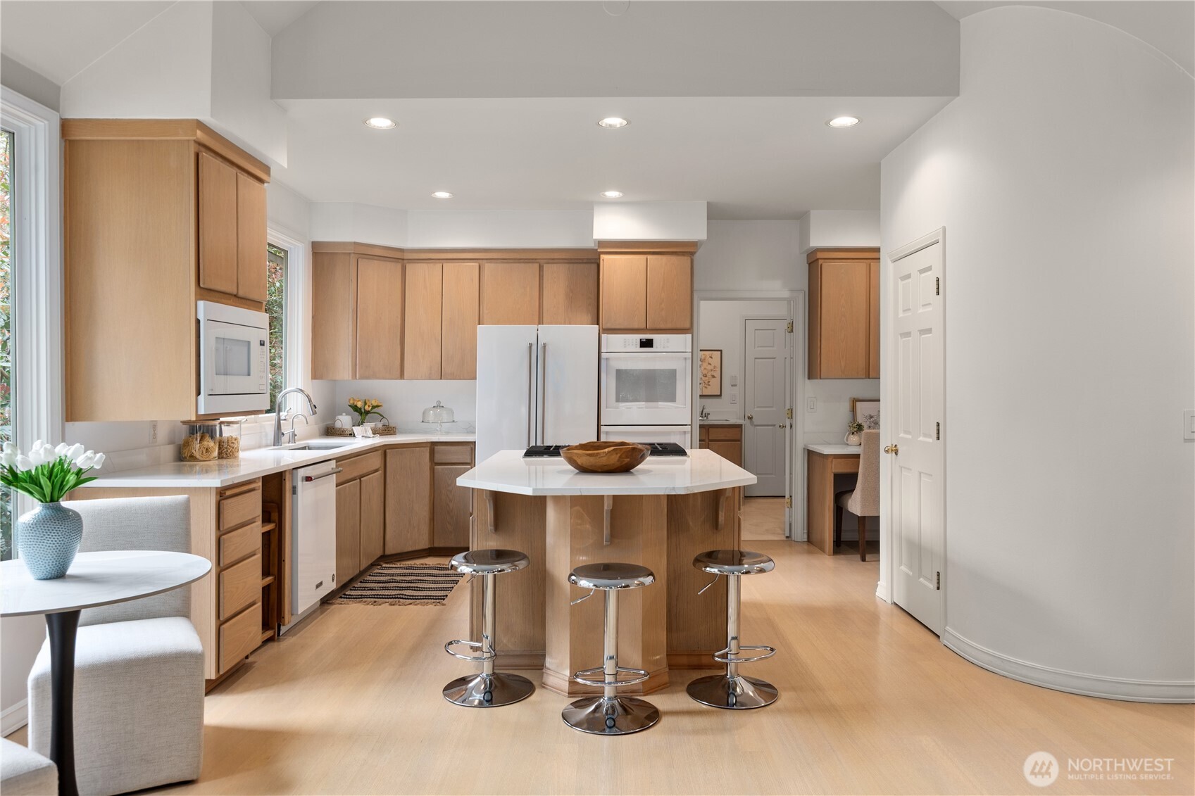 21819 NE 30th Place Sammamish WA 98074