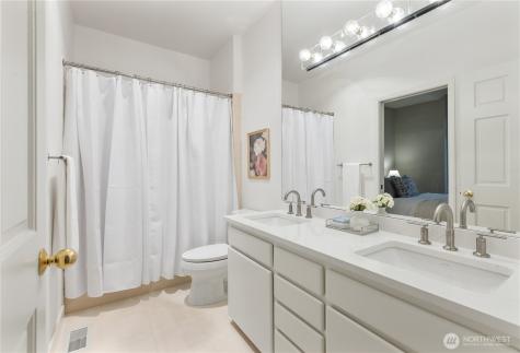 21819 NE 30th Place Sammamish WA 98074
