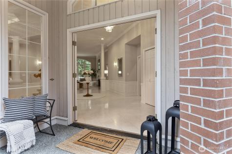 21819 NE 30th Place Sammamish WA 98074
