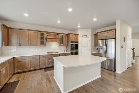 17326 129th Avenue E Puyallup WA 98374