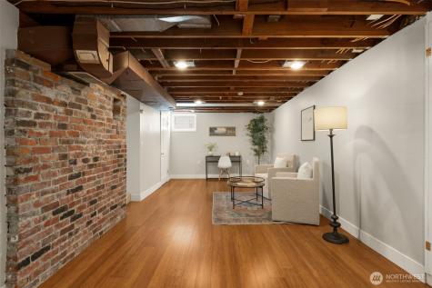 14032 Stone Avenue N Seattle WA 98133