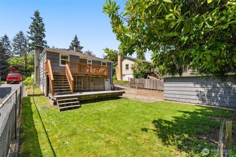 14032 Stone Avenue N Seattle WA 98133