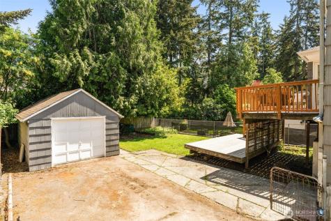 14032 Stone Avenue N Seattle WA 98133