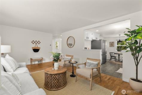 14032 Stone Avenue N Seattle WA 98133