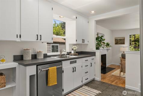 14032 Stone Avenue N Seattle WA 98133
