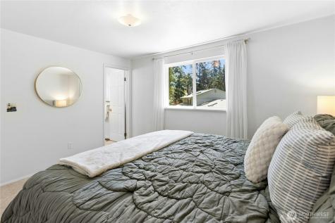2622 169th Street SE Bothell WA 98012
