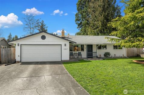 1067 Anacortes Avenue NE Renton WA 98059