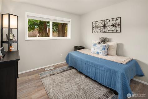 1067 Anacortes Avenue NE Renton WA 98059