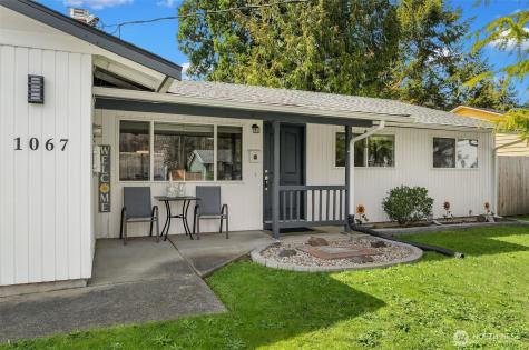 1067 Anacortes Avenue NE Renton WA 98059