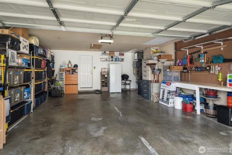 1067 Anacortes Avenue NE Renton WA 98059