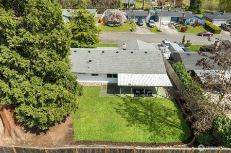 1067 Anacortes Avenue NE Renton WA 98059