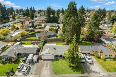 1067 Anacortes Avenue NE Renton WA 98059