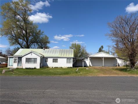 120 E Lewis Street Coulee City WA 99115