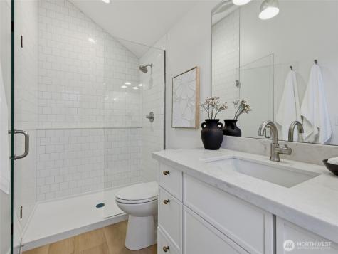 2806 W Dravus Street Seattle WA 98199