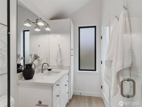 2806 W Dravus Street Seattle WA 98199