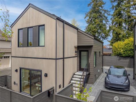 2806 W Dravus Street Seattle WA 98199